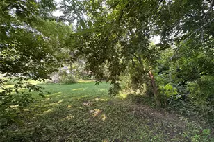 420 E Denton St, Howe, TX 75459 - Photo 4