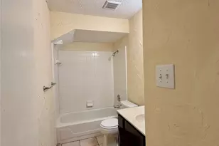 6036 Maple Leaf Dr, Arlington, TX 76017 - Photo 6