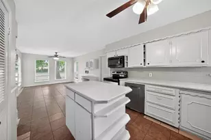 928 E Bear Creek Rd, Glenn Heights, TX 75154 - Photo 16
