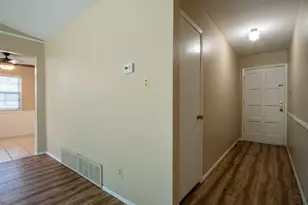 1216 Bryant St, Benbrook, TX 76126 - Photo 4