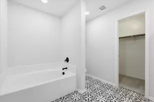 3900 Oceanview Dr, Denton, TX 76208 - Photo 10