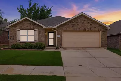 3900 Oceanview Drive, Denton, TX 76208 - Photo 2