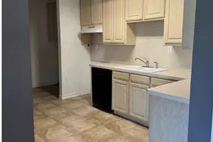 2625 Cheyenne, Crowley, TX 76036 - Photo 18