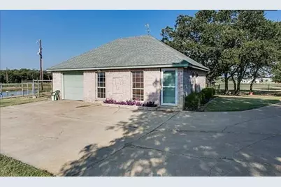 2625 Cheyenne, Crowley, TX 76036 - Photo 16