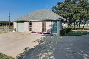 2625 Cheyenne, Crowley, TX 76036 - Photo 16