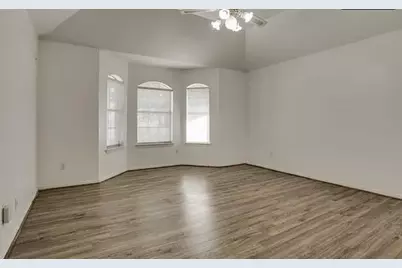 2625 Cheyenne, Crowley, TX 76036 - Photo 8