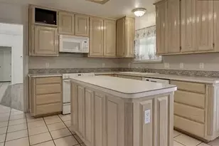 2625 Cheyenne, Crowley, TX 76036 - Photo 6