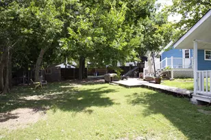 379 S John Douglas Rd, Van Alstyne, TX 75495 - Photo 24