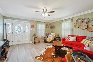 379 S John Douglas Rd, Van Alstyne, TX 75495 - Photo 6
