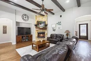 511 Oak Forest Ct, Kennedale, TX 76060 - Photo 4