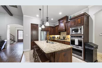 511 Oak Forest Court, Kennedale, TX 76060 - Photo 8