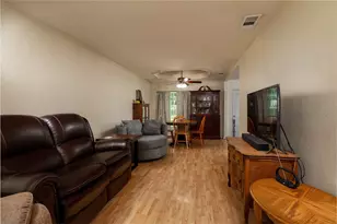 812 Denton Dr, Euless, TX 76039 - Photo 8