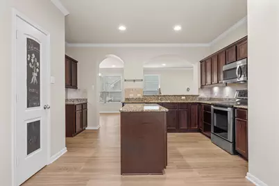 10860 Burnham Drive, Waco, TX 76708 - Photo 4