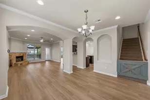 10860 Burnham Dr, Waco, TX 76708 - Photo 12