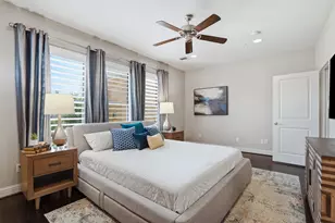 644 E Bluff St, Fort Worth, TX 76102 - Photo 12