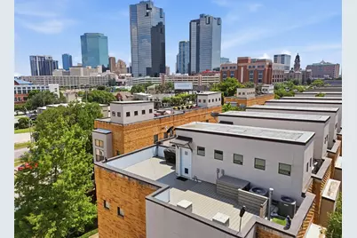 644 E Bluff Street, Fort Worth, TX 76102 - Photo 32