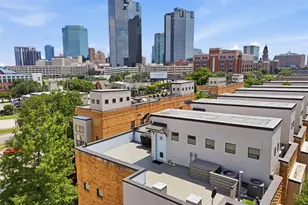 644 E Bluff St, Fort Worth, TX 76102 - Photo 32