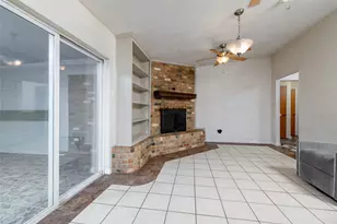 1517 Oakridge Ct W, Azle, TX 76020 - Photo 12