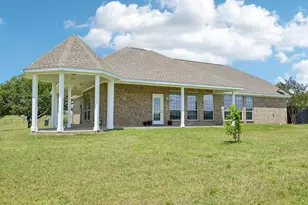 346 SE County Road 0090, Powell, TX 75153 - Photo 1