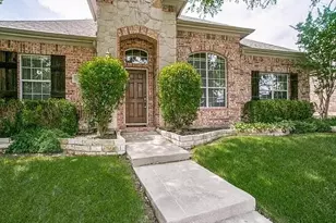 10272 Bancroft Ln, Frisco, TX 75035 - Photo 2