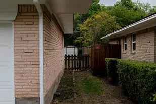 10028 San Lorenzo Ave, Dallas, TX 75228 - Photo 4