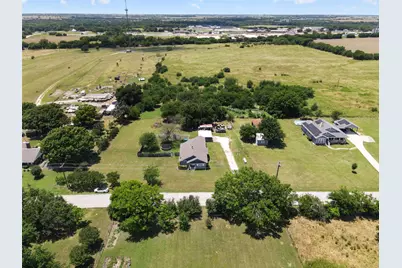 500 S Pecan Creek Trail, Valley View, TX 76272 - Photo 18