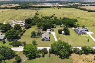 500 S Pecan Creek Trail, Valley View, TX 76272 - Photo 18