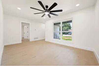 318 Parkwood Place, Lewisville, TX 75067 - Photo 20