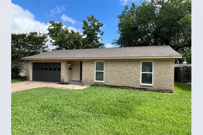 1009 Foxe Basin Drive, Garland, TX 75040 - Photo 2