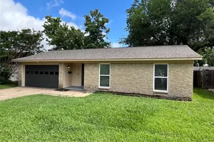 1009 Foxe Basin Dr, Garland, TX 75040 - Photo 2