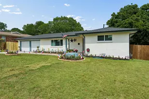 800 Lee Dr, Bedford, TX 76022 - Photo 4