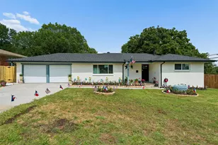 800 Lee Dr, Bedford, TX 76022 - Photo 1