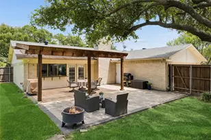 9235 Rolling Rock Ln, Dallas, TX 75238 - Photo 24