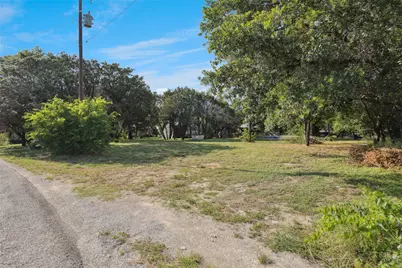 2805 Rockwood Drive, Granbury, TX 76048 - Photo 18