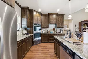 3020 Jolene Ct, Springtown, TX 76082 - Photo 8