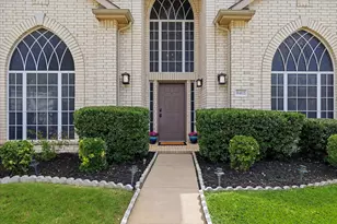 8412 Island Ct, Fort Worth, TX 76137 - Photo 2