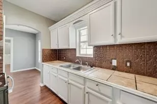 930 W Freeman St, Sherman, TX 75092 - Photo 8