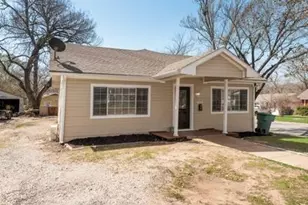 930 W Freeman St, Sherman, TX 75092 - Photo 2