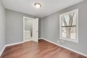 930 W Freeman St, Sherman, TX 75092 - Photo 10