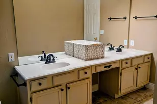 101 Silktree Ct, Lake Dallas, TX 75065 - Photo 16
