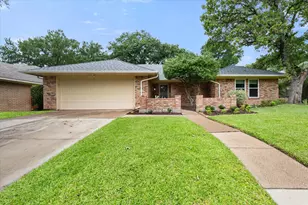 1229 Brookfield Ln, Mansfield, TX 76063 - Photo 1