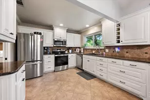 1229 Brookfield Ln, Mansfield, TX 76063 - Photo 14