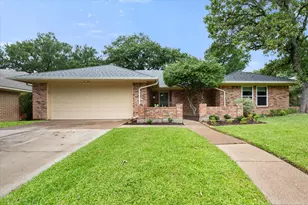1229 Brookfield Ln, Mansfield, TX 76063 - Photo 2