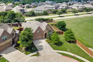 1877 Halifax St, Roanoke, TX 76262 - Photo 32