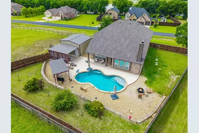 1215 The Trails Drive, Blue Ridge, TX 75424 - Photo 2