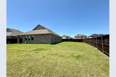 1601 Lake Grove Drive, Little Elm, TX 75068 - Photo 18