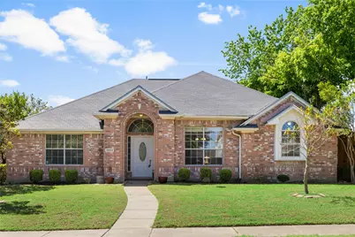10609 Pineview Lane, Frisco, TX 75035 - Photo 2