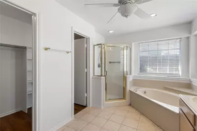 10609 Pineview Lane, Frisco, TX 75035 - Photo 16