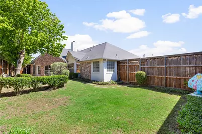10609 Pineview Lane, Frisco, TX 75035 - Photo 24