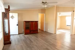 112 SE Front St, Bailey, TX 75452 - Photo 4